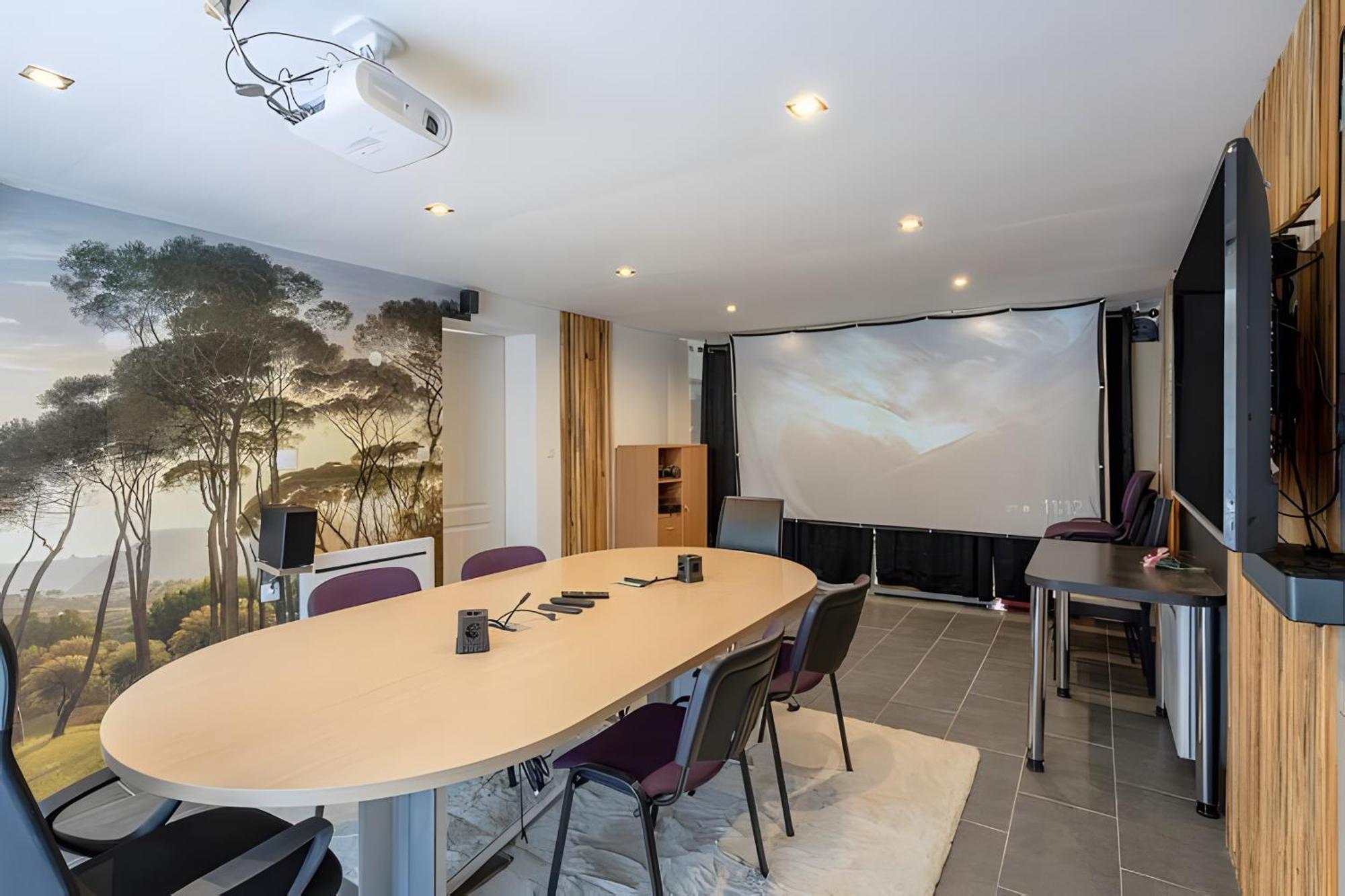 Rez De Jardin & Salle De Reunion La Ferriere  Ngoại thất bức ảnh